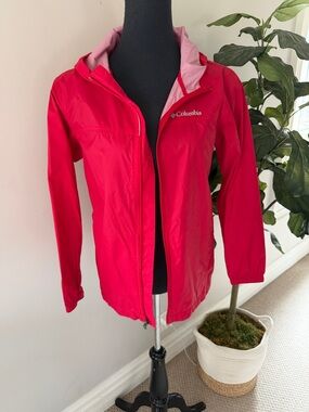 COLUMBIA RED HOODED RAIN JACKET
